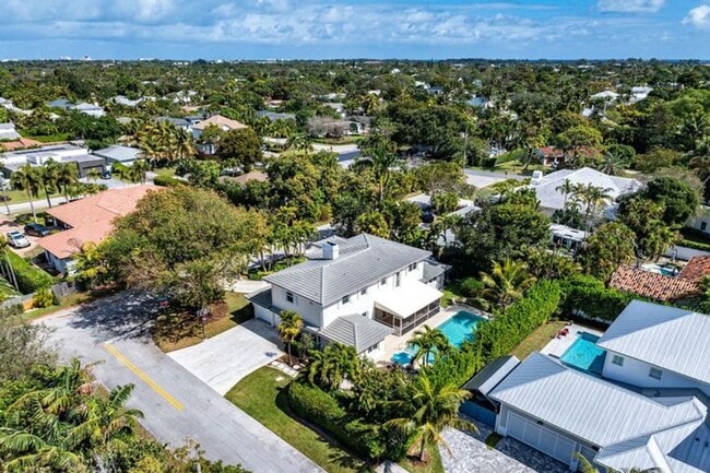 Building Photo - 518 Gardenia Terrace