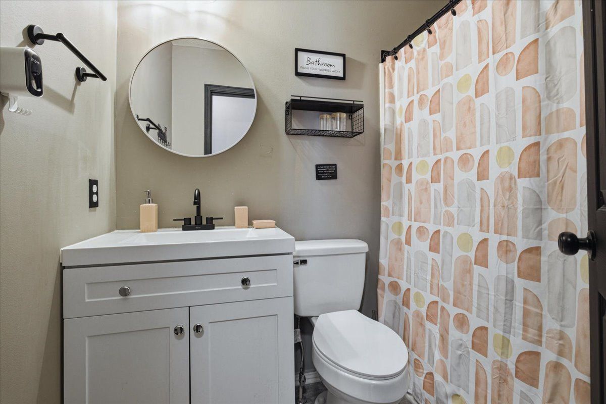 Building Photo - 1459 Bridgewater Branch