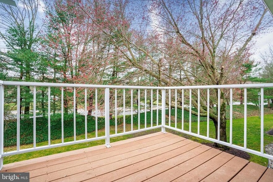 Building Photo - 1504 Ralston Dr