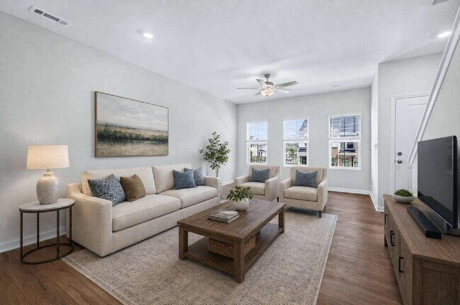 Building Photo - 107 Flowering Maple Wy