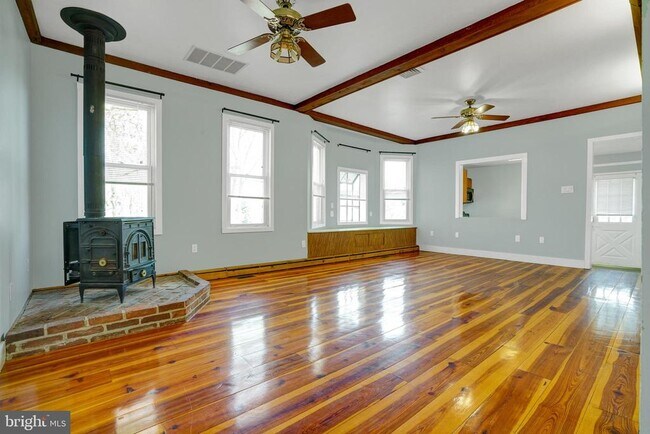 Building Photo - 109 Printz Ave