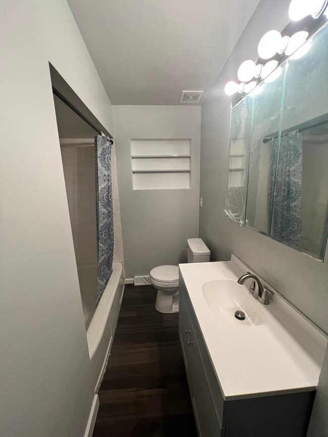 Hall Bathroom - 2605 Cedar St