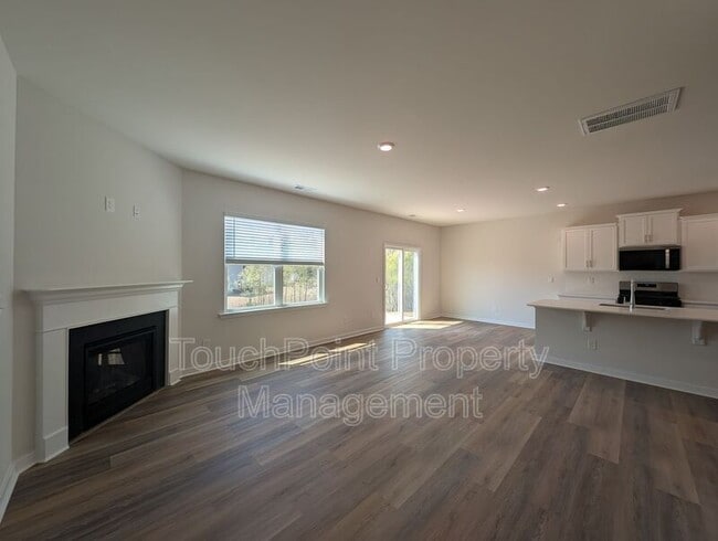 Building Photo - 3433 Austin Duncan Dr