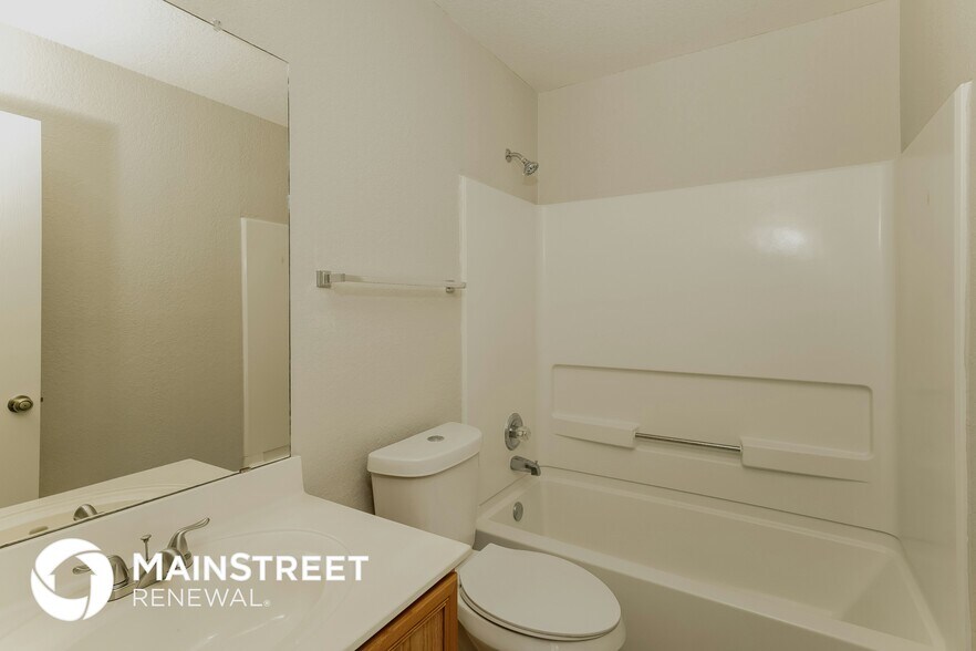 Building Photo - 7831 Hedrick Farm