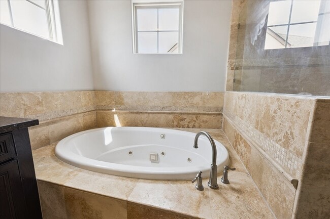 Building Photo - 4004 Feagan St