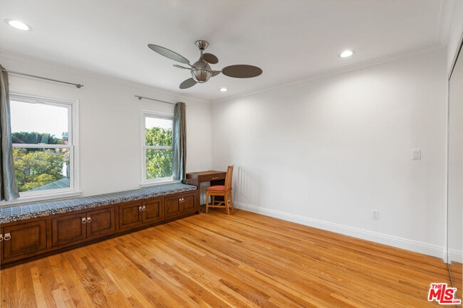 Building Photo - 1342 Holmby Ave