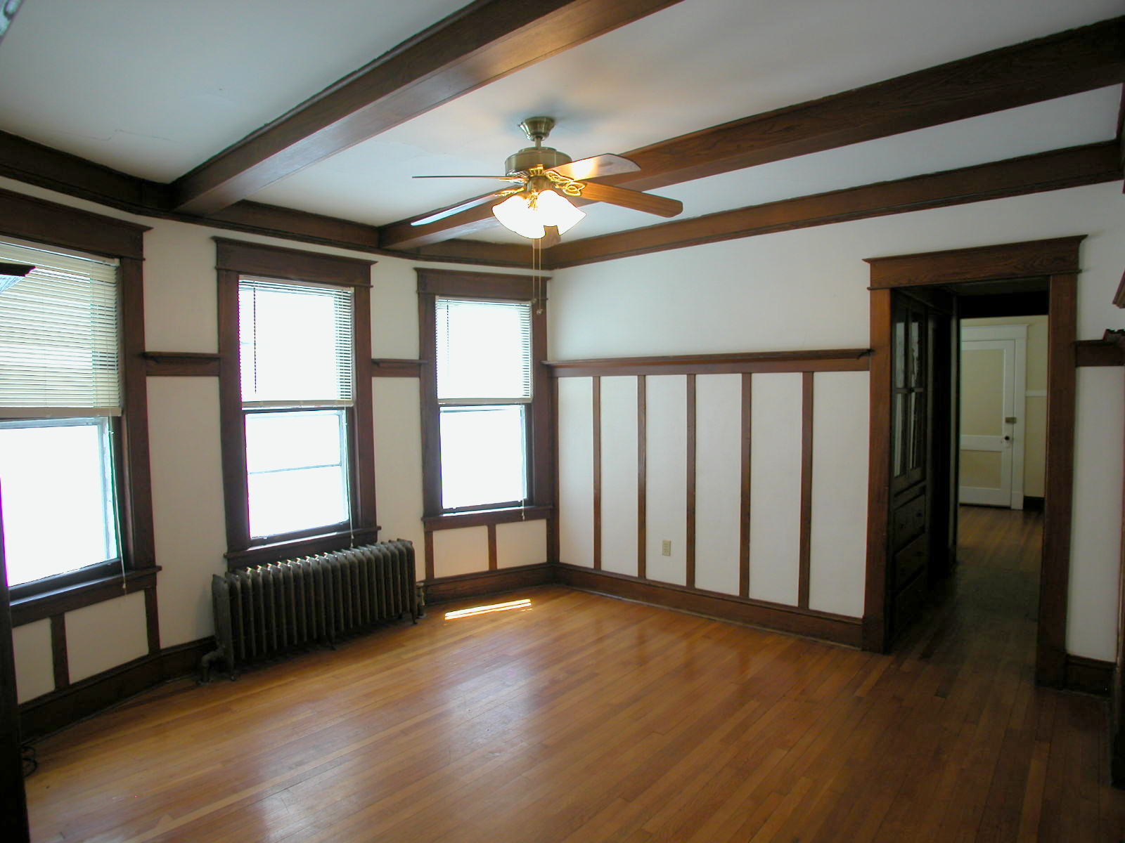 Building Photo - 614 Myrtle Ave