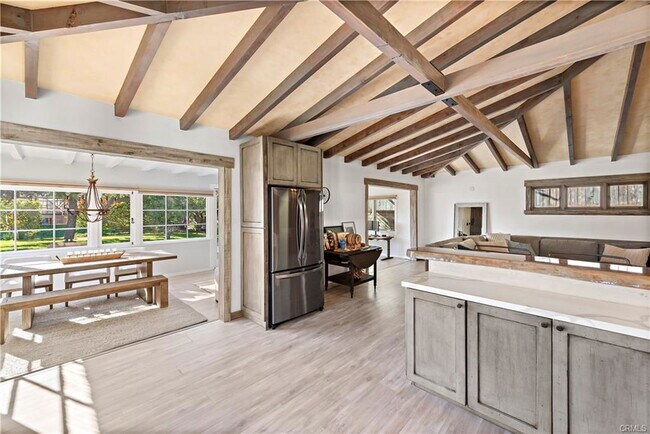 Building Photo - 1209 C. Toledo