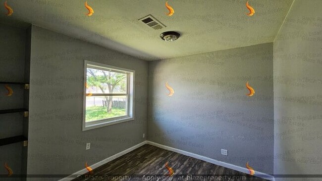 Building Photo - Affordable 3 Bedroom Rental Near School an...