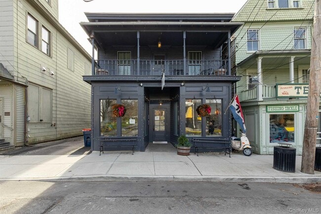 Building Photo - 44 Main St