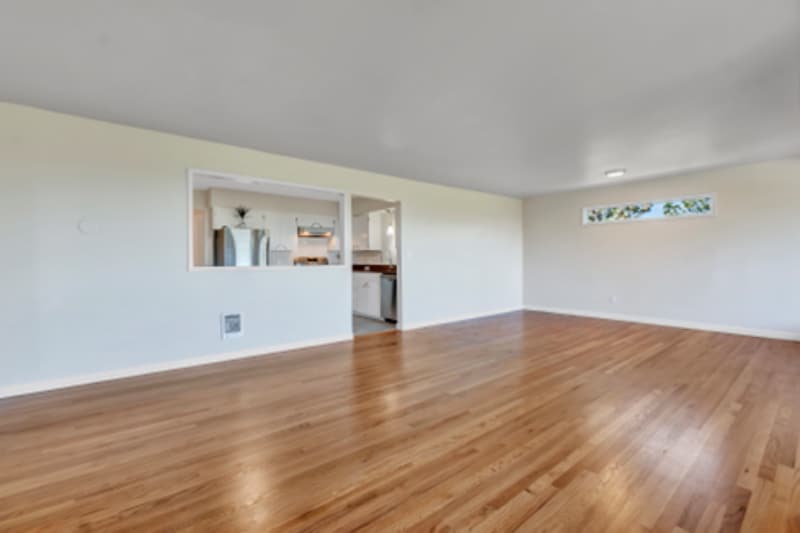 Building Photo - 3720 W Grandview Ave