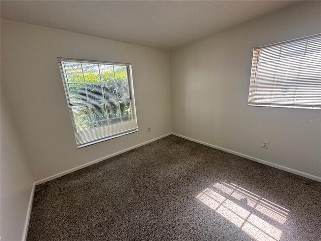 Building Photo - 4072 Kirkland Blvd