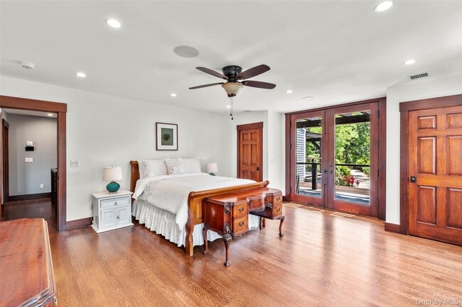 Building Photo - 16 Old Field Woods Rd