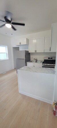 Building Photo - 2509 Youman St