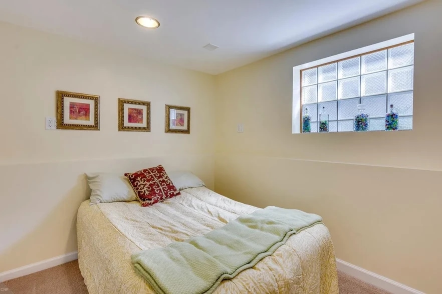 Building Photo - 4021 N Francisco Ave