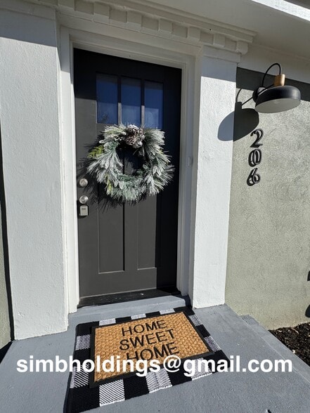 Building Photo - 206 La Salle Dr