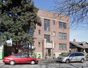 Building Photo - Loch Kelden Apartments