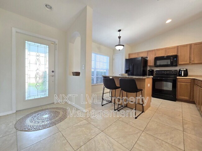 Building Photo - 1243 NW 22nd Ave