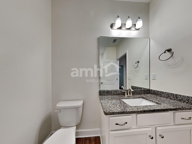 Building Photo - 105 Moultrie Crossing Ln