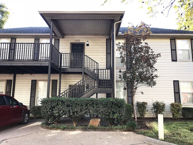 Primary Photo - 1112 James Ave