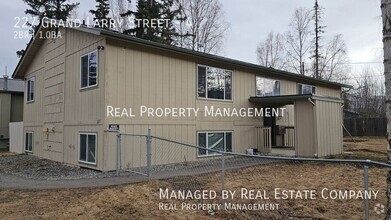Building Photo - 227 Grand Larry St