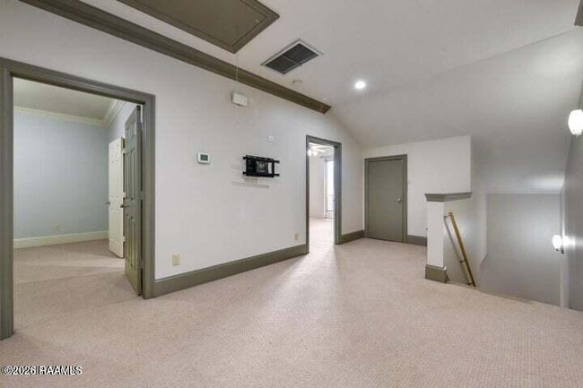 Building Photo - 104 Richardson Ave