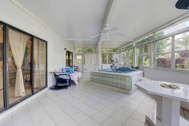 Building Photo - 9565 El Clair Ranch Rd