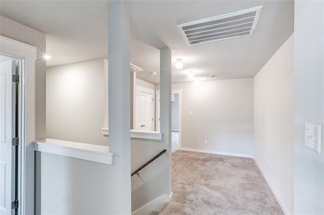 Building Photo - 17200 Crane Fly Dr