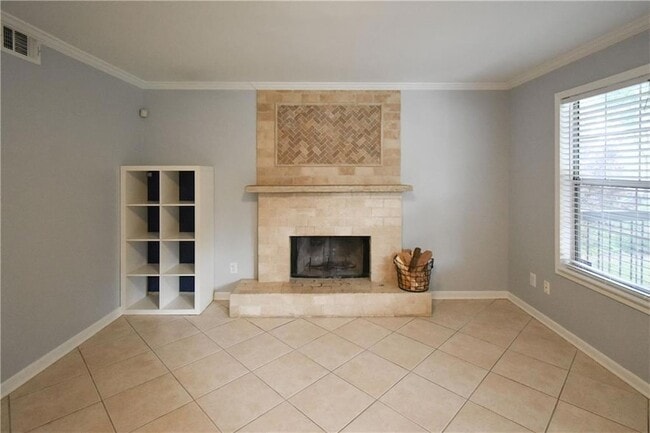 Building Photo - 2401 Inverloch Cir