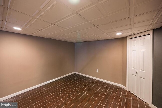 Building Photo - 835 N Newkirk St