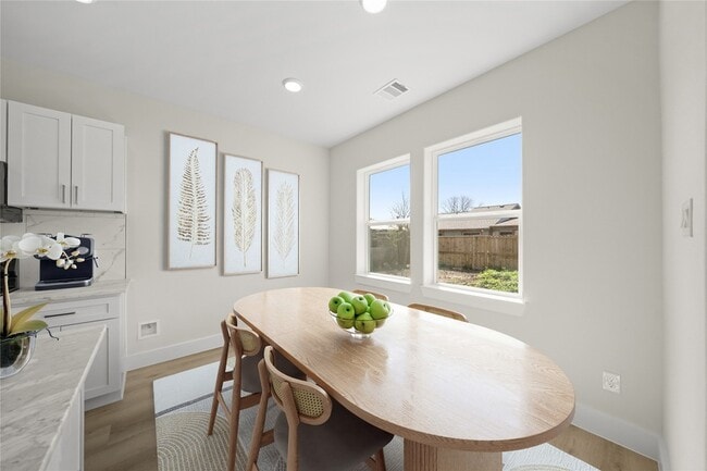 Building Photo - 3439 Rockrill Dr