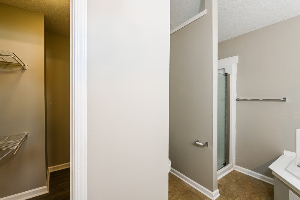 Building Photo - 5863 Sunflower Ct