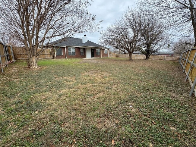 Building Photo - 110 James Loop