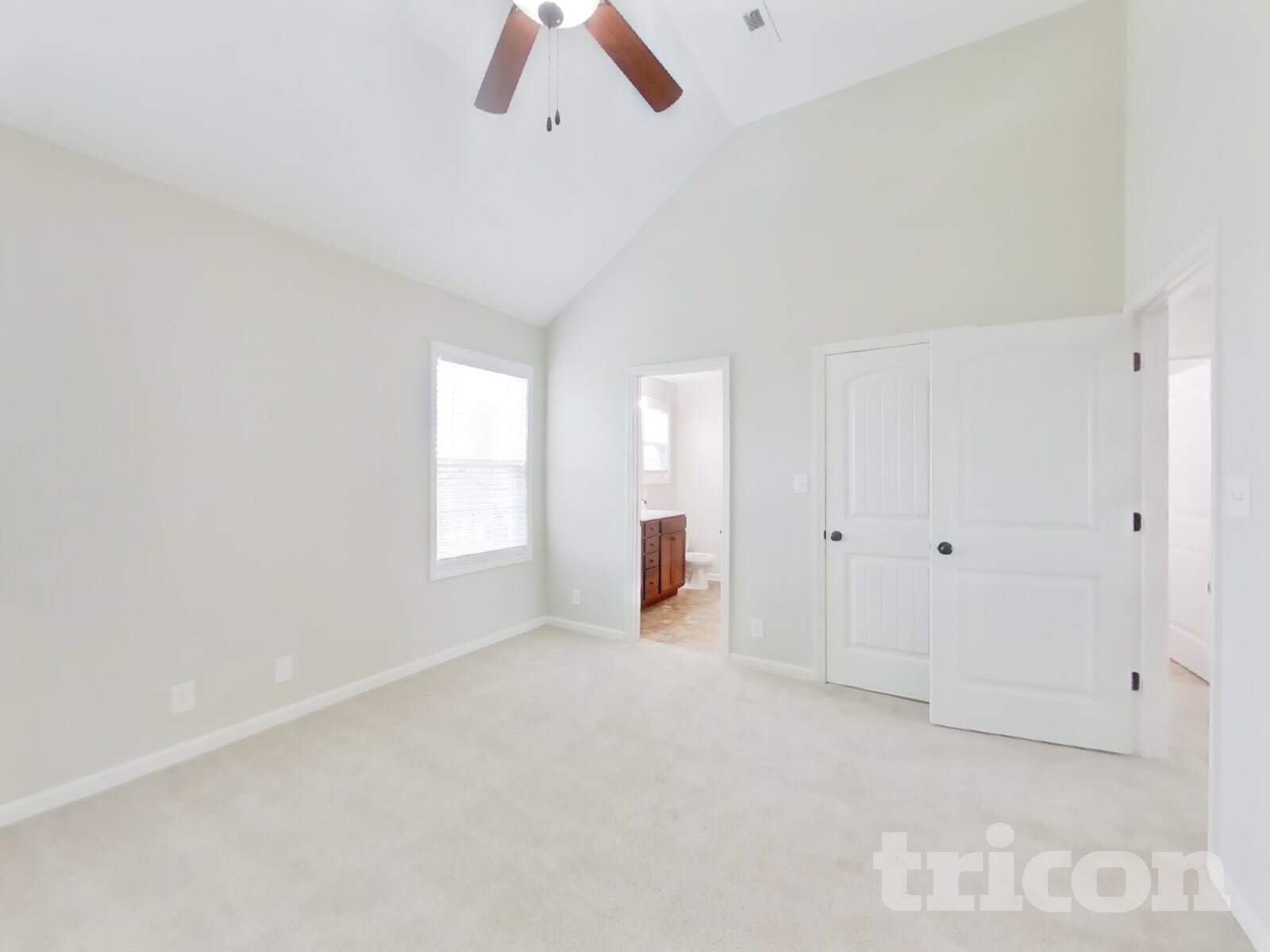 Building Photo - 1073 Castlerock Dr