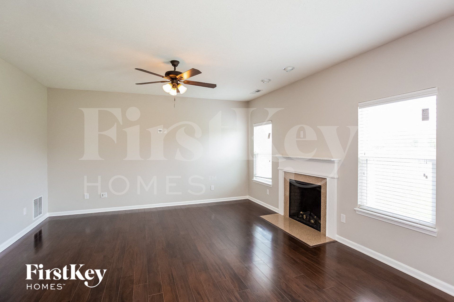 Building Photo - 1242 Littlefield Dr