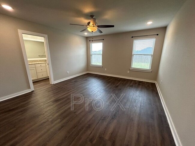 Building Photo - 419 N Mojave St