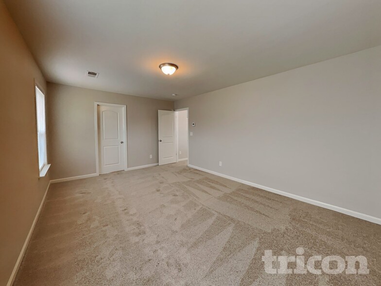 Building Photo - 192 Altondale Dr