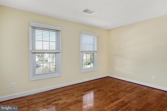 Building Photo - 4481 Shady Point Pl