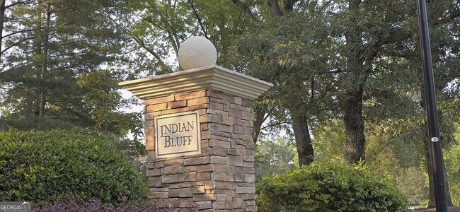 Building Photo - 70 Indian Bluff Dr