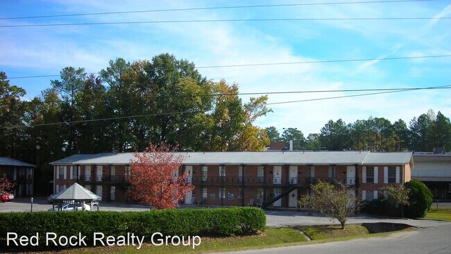Building Photo - 3155-3187 Old Columbiana Rd