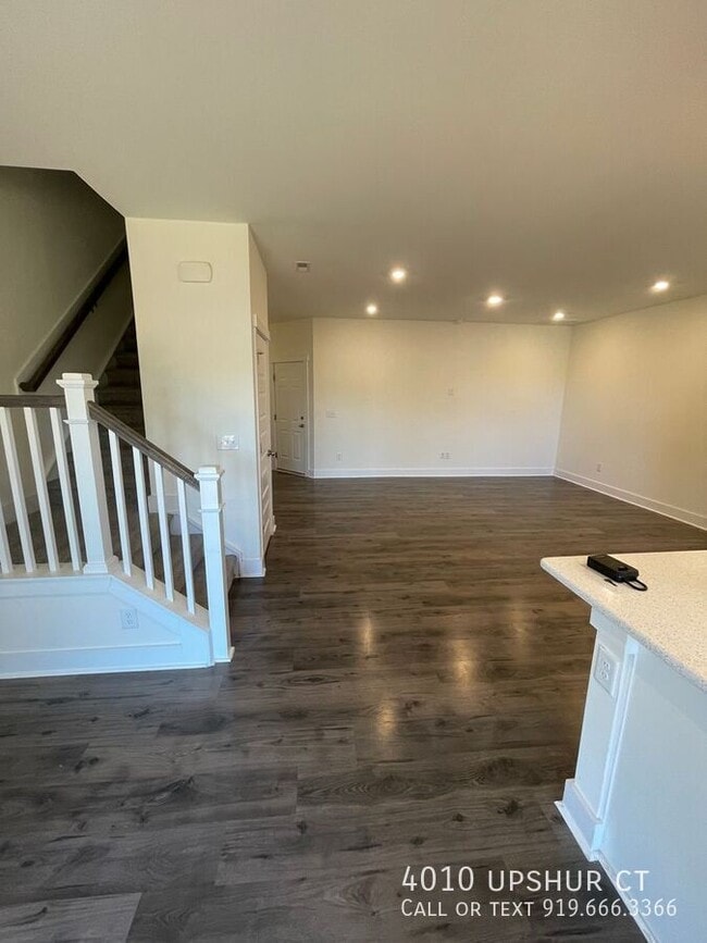 Building Photo - 4010 Upshur Ct