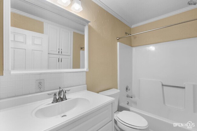 Building Photo - 1218 Glendora Dr