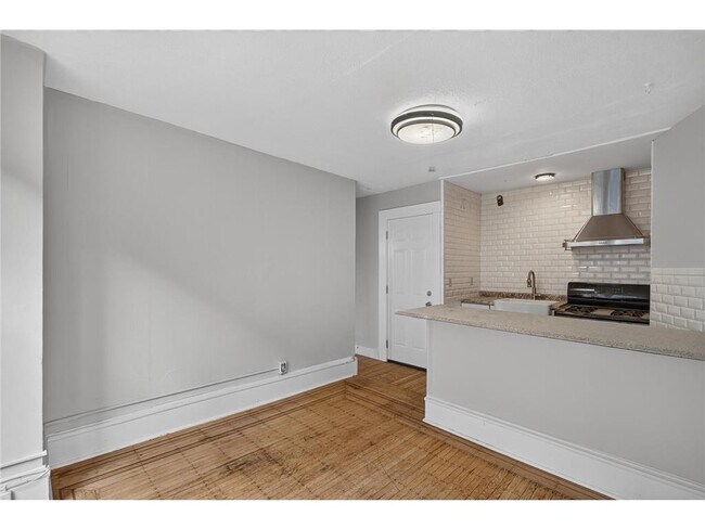Building Photo - 2630 Blaisdell Ave