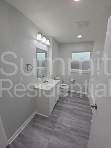 Building Photo - 6813 Hazen St