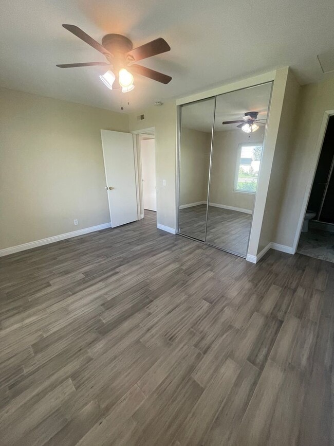 Building Photo - 3 Bed, 2 Bath Tanglewood For Rent- Single Story w/ Garage and AC!