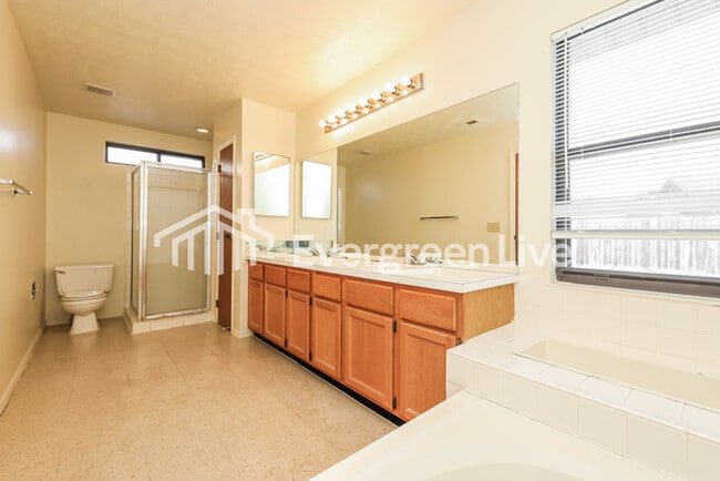 Building Photo - 6647 Charlesgate Rd