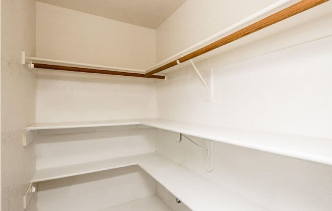 Building Photo - 3967 Breakwater Dr