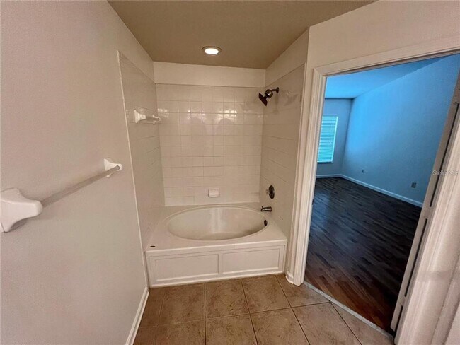 Building Photo - 26543 Castleview Way