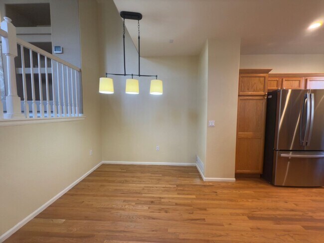 Building Photo - $O DEPOSIT OPTION. SPACIOUS 3-BEDROOM TOWNHOUSE IN KENSINGTON TOWNHOMES