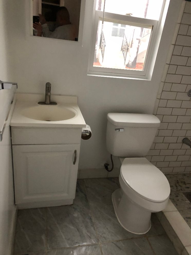 Building Photo - 6232 Milton Ave